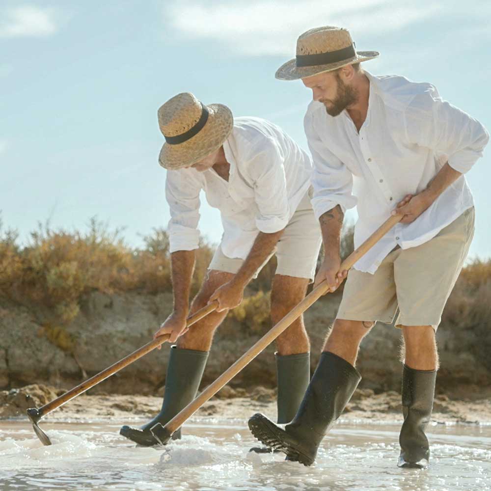 Sea salt harvesting at Salinas de Cádiz